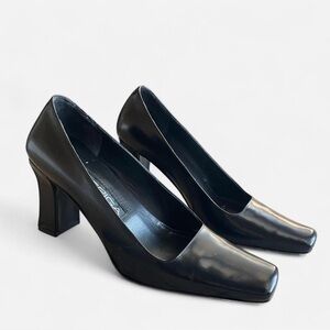 Via Spiga Elegant Black Heels